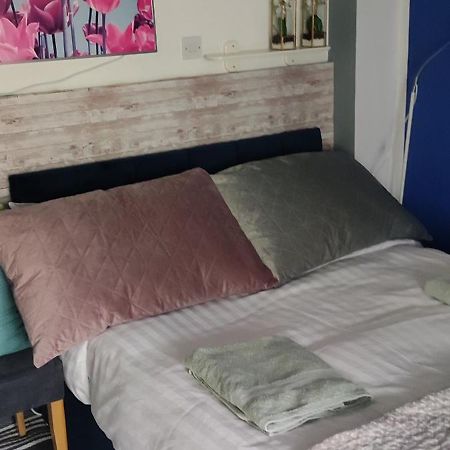Joanna'S Studio , Key Locker By Whatsapp Own Entrance, Own Bathroom Youghal Buitenkant foto